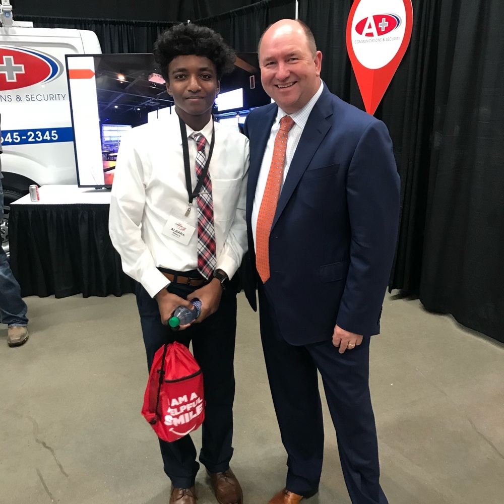 Meet your Posher, Albara